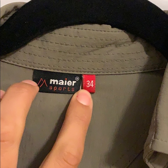 Very sport-sexy! You can use if you want in hike - Picture 2 of 5